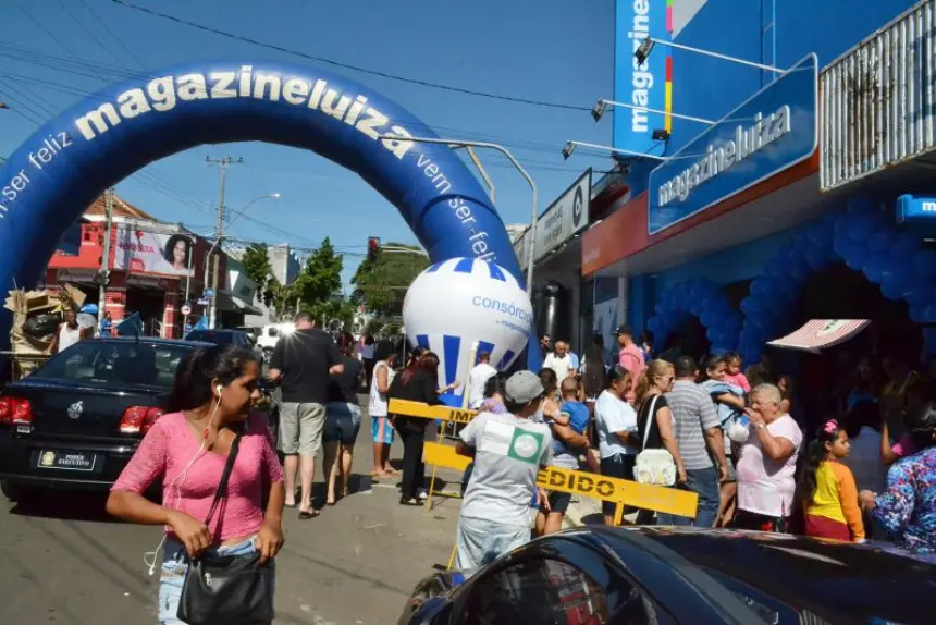 Magazine Luiza inaugura loja em Cosmópolis