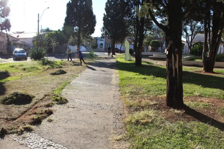 Sétimo mutirão Pintou Limpeza é realizado na Praça da Matriz