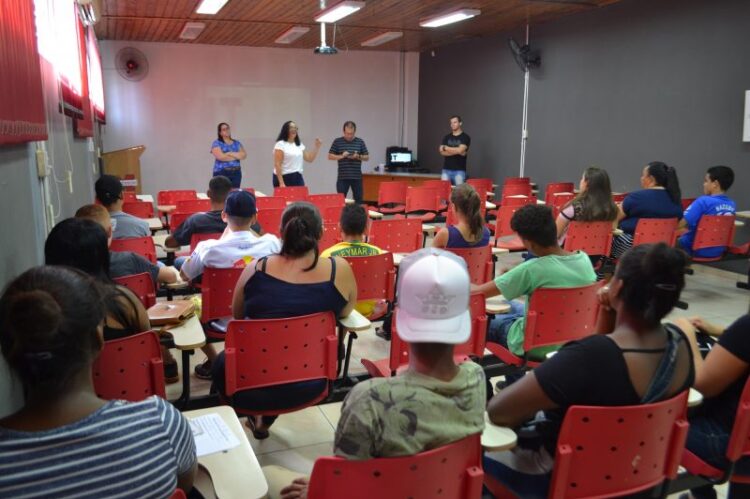 Prefeitura retoma atividades do programa “Ação Jovem”