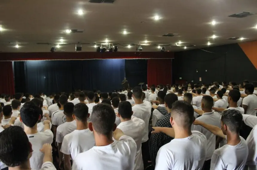 Junta de Serviço Militar de Cosmópolis realiza cerimônia de juramento a Bandeira Nacional