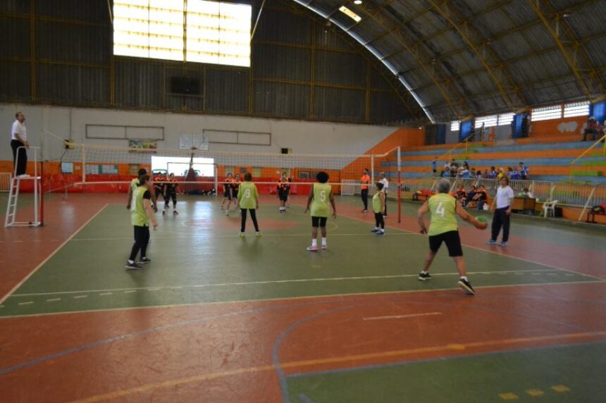 Cosmópolis sedia 4ª etapa do “Campeonato ADR de Voleibol Feminino Adaptado 60 anos +”