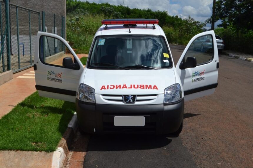Prefeitura Municipal de Cosmópolis adquire nova ambulância