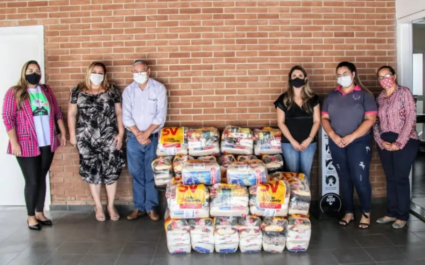 ACICO e diretores doam 29 cestas básicas para Fundo de Solidariedade e Promoção Social