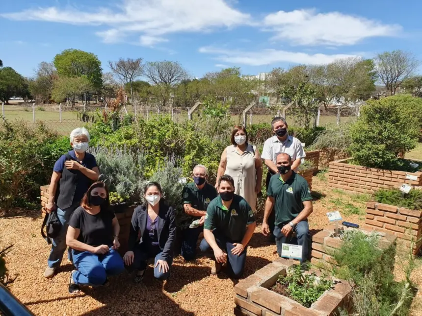 Sama visita projeto de hortos medicinais e panc de santa bárbara d’Oeste