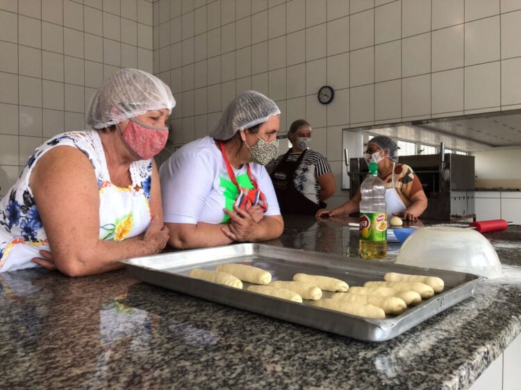Prefeitura inicia curso de Fabricação de Pães Doces e Semi doces