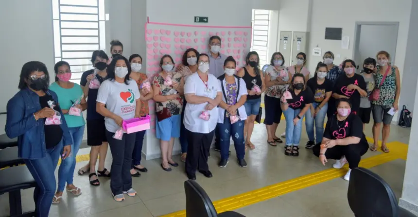 Grupo ‘De Repente Rosa’ realiza rodas de conversa em alusão ao Outubro Rosa durante todo o mês