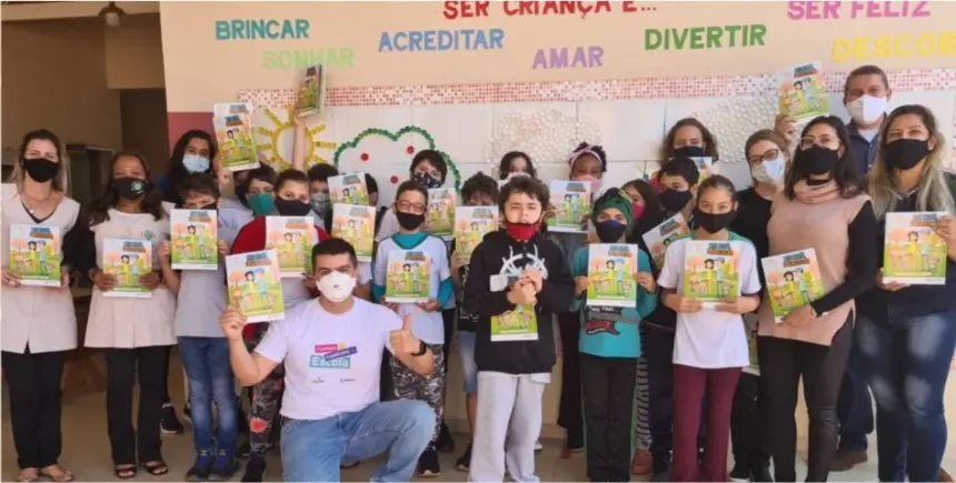 Alunos participam de projeto de conscientização da importância do agricultor