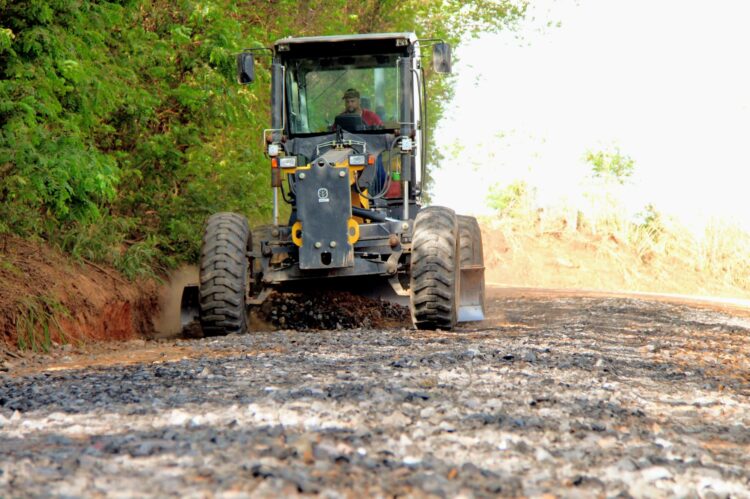 Serviços Públicos inicia manutenção nas estradas rurais