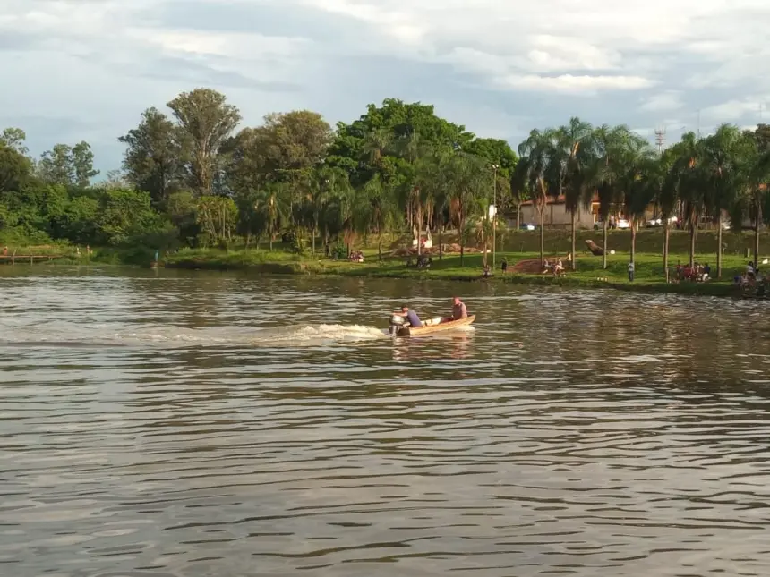 Prefeitura realiza ações para melhoria da qualidade da água na Lagoa da Cosmo