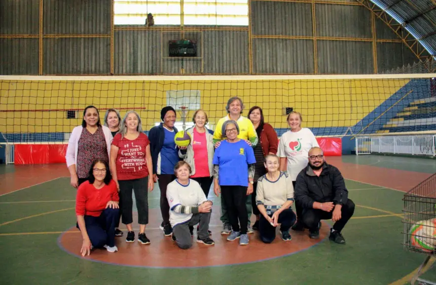 Aulas de vôlei para a melhor idade