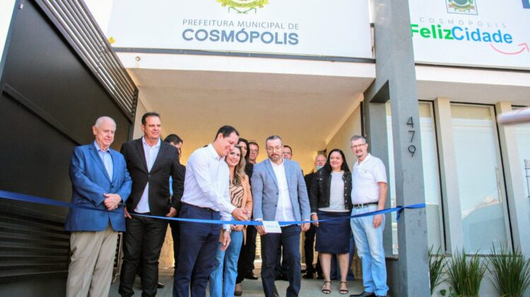 Prefeitura inaugura o Centro de Especialidades Médicas