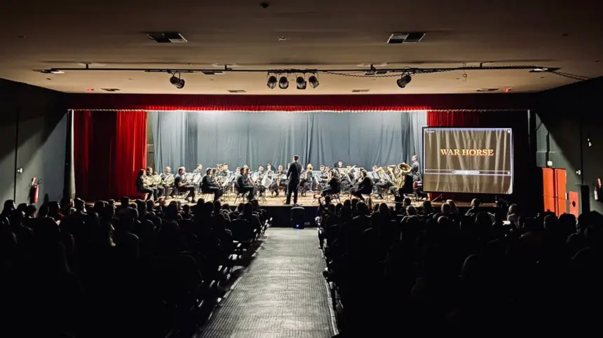 Cosmopolenses prestigiam a Banda Municipal “Maestro Gaspar Ricardo Sarti”