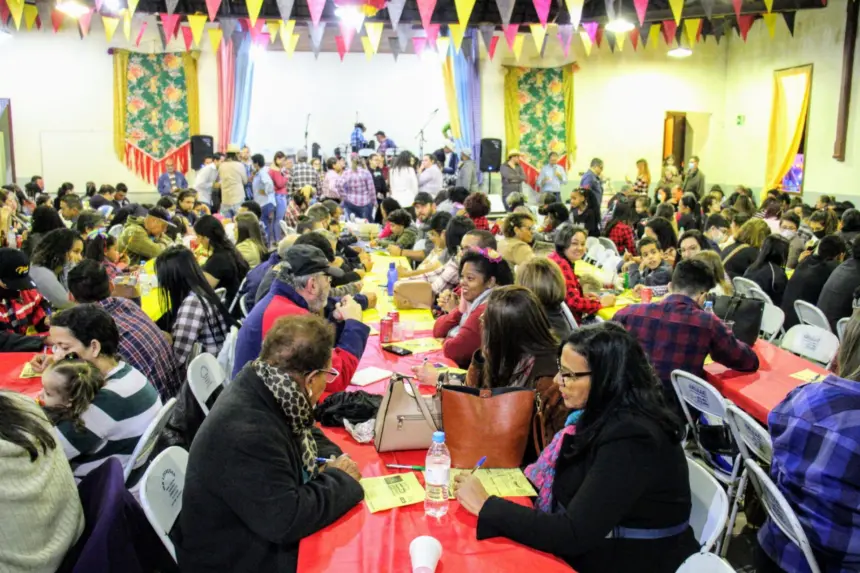 Festa Junina na Escola Alemã reúne mais de 1.000 pessoas