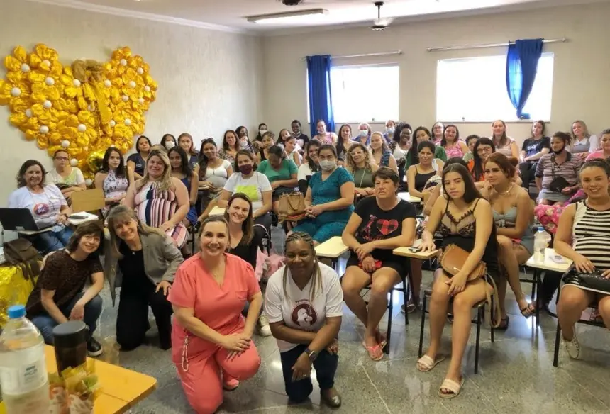 Programa Mãe Coruja realiza ações de incentivo ao aleitamento materno