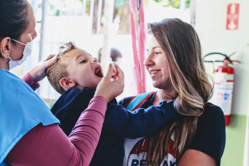 Cosmópolis inicia a campanha ‘Gotinhas nas Escolas’