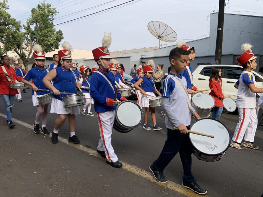 Prefeitura promove Desfile Cívico com fanfarras escolares