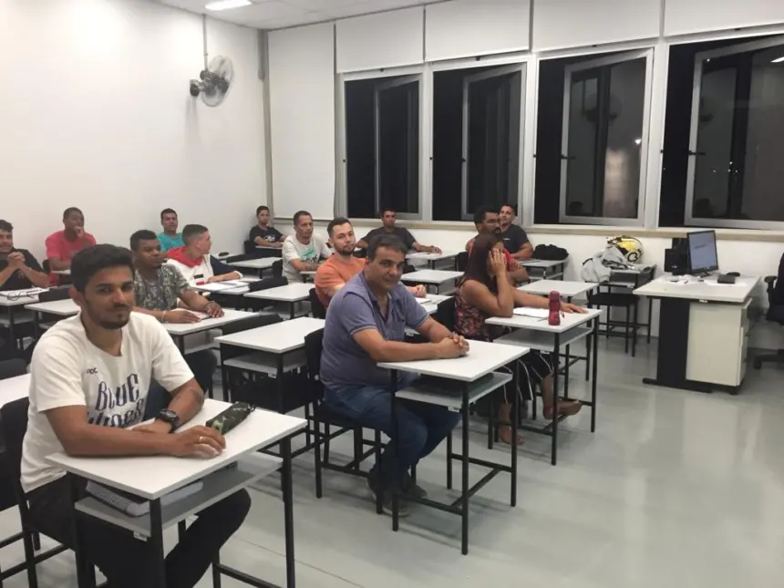 Cursos disponíveis para a população Cosmopolense