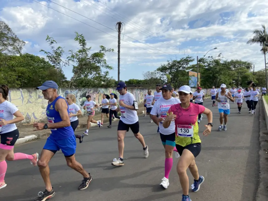 Cosmópolis realiza a primeira ‘Corrida Rosa e Azul ‘