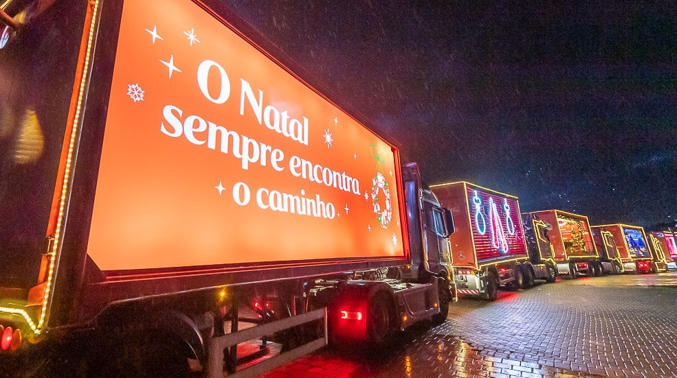 Caravana Iluminada de Natal da Coca-Cola' em Cosmópolis – Prefeitura  Municipal de Cosmópolis