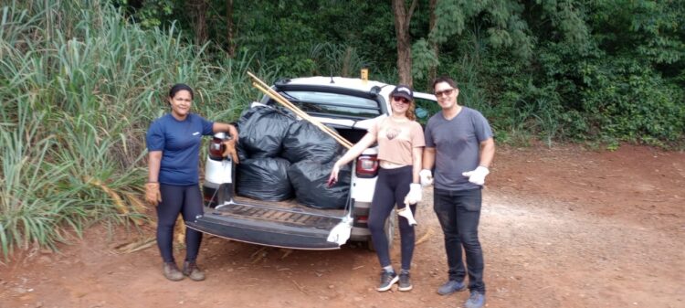 SAMA e Departamento de Turismo realiza limpeza em pontos do Rio Jaguari