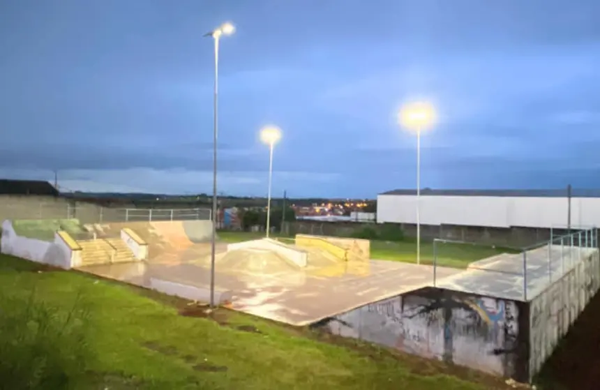 100% Led: ‘Pista de Skate do Eldorado’ e outras praças recebem novas iluminações