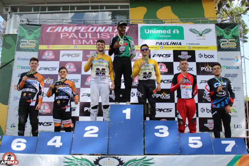 Pilotos cosmopolenses são campeões de BMX em Paulínia