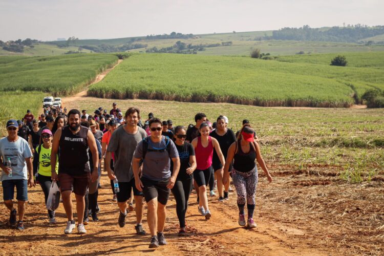 Caminhada de ecoturismo reúne mais de 200 participantes em Cosmópolis