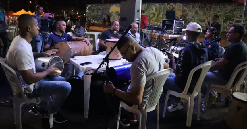 Feira noturna da quarta-feira recebeu o projeto ‘Cultura na Feira’