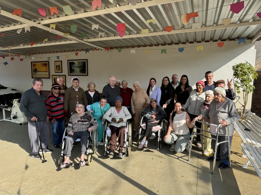 Saúde bucal é destaque no Lar dos Idosos nesta sexta-feira (25)