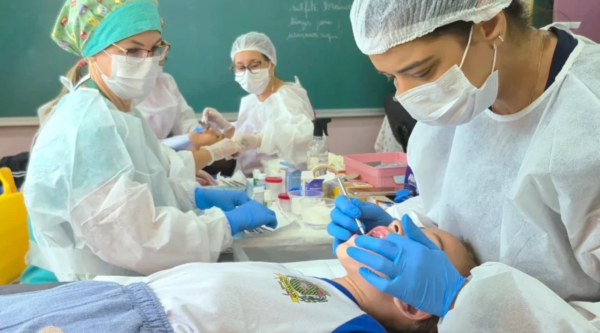 Prefeitura realiza ação do Programa Saúde na Escola na EMEB Maria Aparecida Toledo Strazzacappa