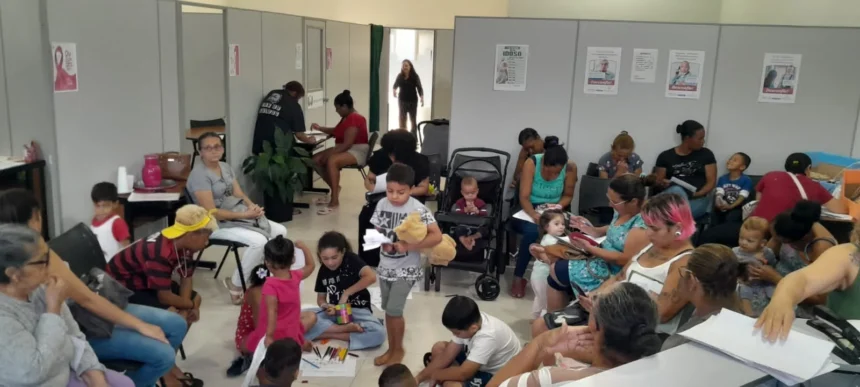 CRAS Andorinhas inicia atividades do Outubro Rosa com ação de conscientização e cuidado à saúde da mulher