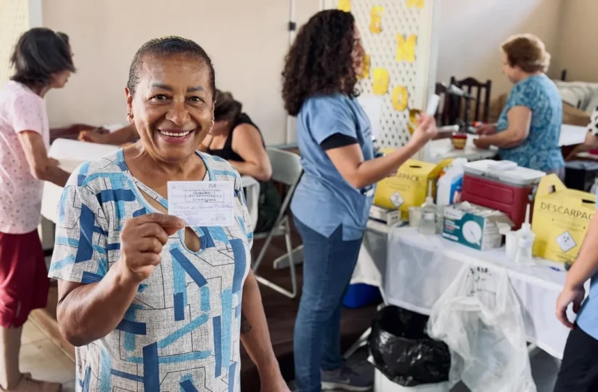 Vacinação no Clube da Terceira Idade