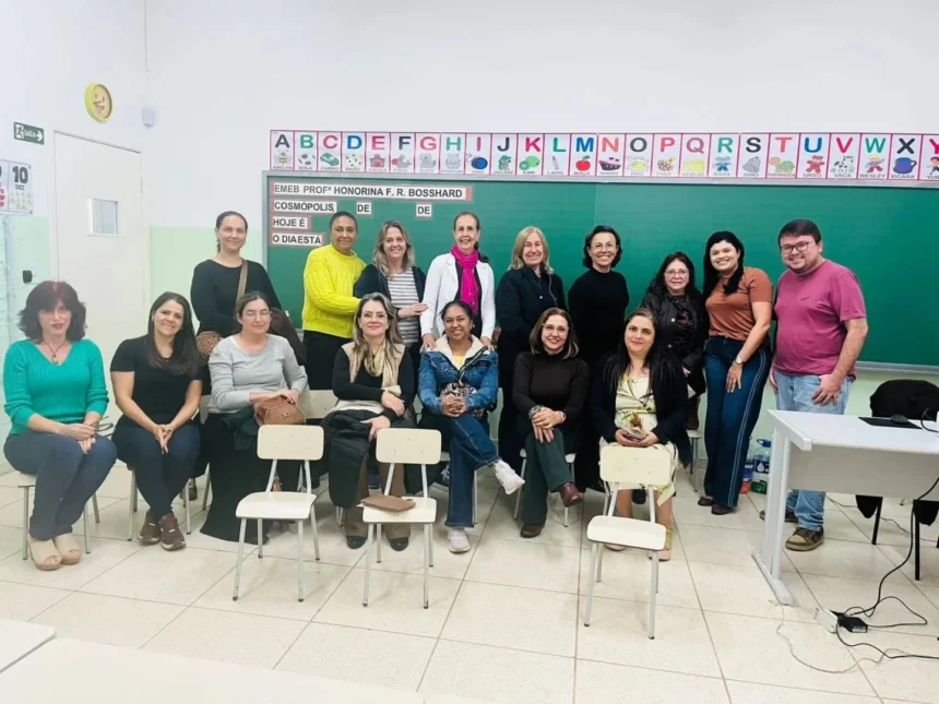 Secretaria Municipal de Educação realiza 2ª Amostra de Atividades Exitosas